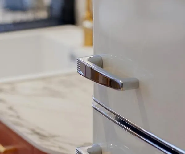 Colourful Siemiradzkiego Street - Centre Apartman